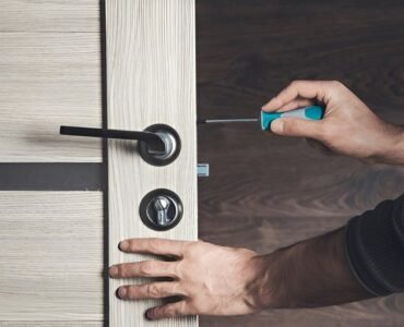 house lock out service