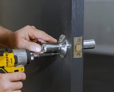 mobile locksmith service
