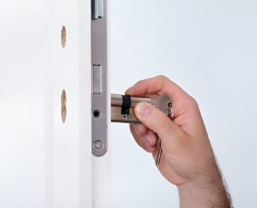 Quality Lock Service