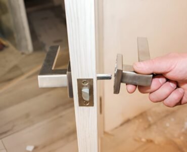 locked out of house service